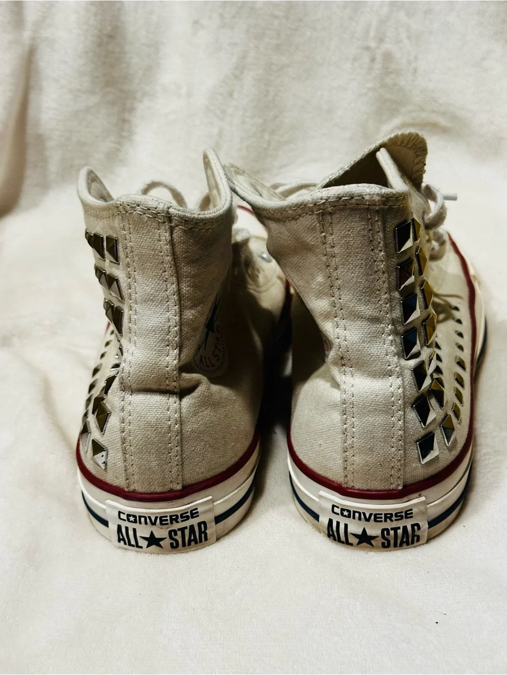 Converse Chuck Taylor All Star Hi Studded Canvas Sneakers Womens Size 7 White